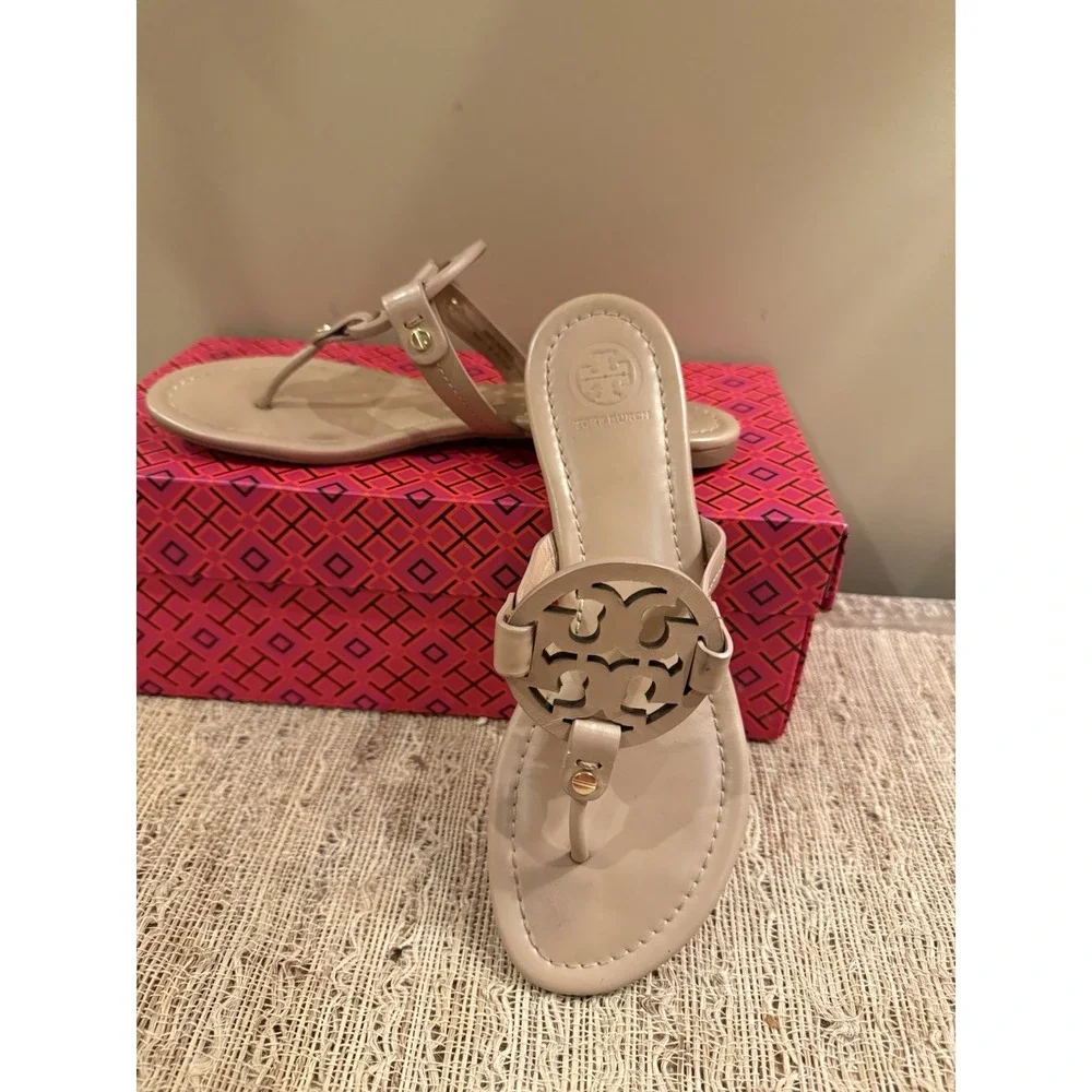 TORY BURCH Beige Light Makeup Miller Thong Slide Sandals Sz-7.5 - Picture 2 of 9